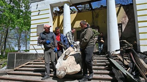 Heritage under attack: Ukrainians revive interest in .